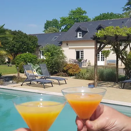 La Tourelle - Et Bed & Breakfast Change (Sarthe)
